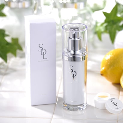 新発想次世代美容液「Soin de Lamellar Serum」